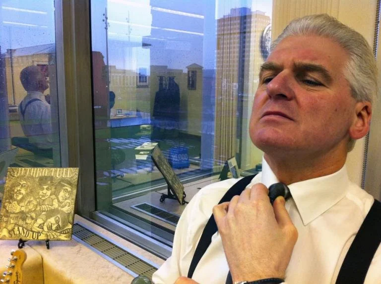 England’s shrinking middle class struggles to hold on