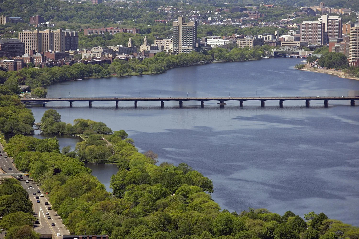 Bridges connect Boston (left) with Cambridge (right) over the Charles River. 