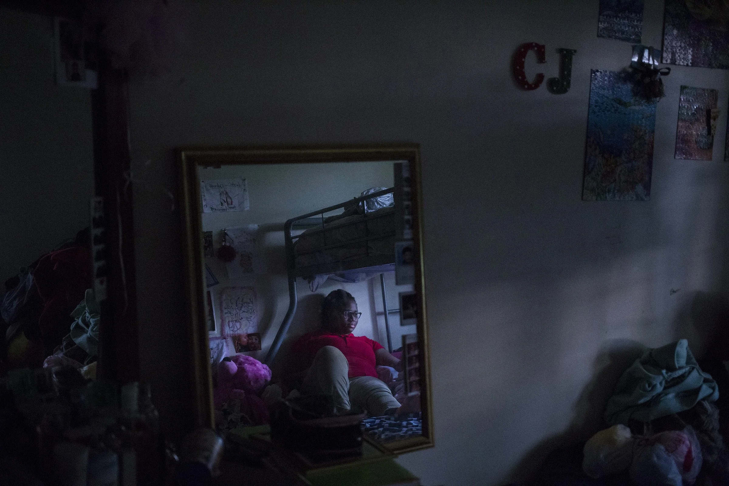  Tre’ana Taylor, 17, in her room, which she shares with her sister and niece, at her home in Springfield, Mass., on Monday, September, 11, 2017. At the age of 15, Taylor faced both a pregnancy and the subsequent loss of her son, C.J., when he was bor