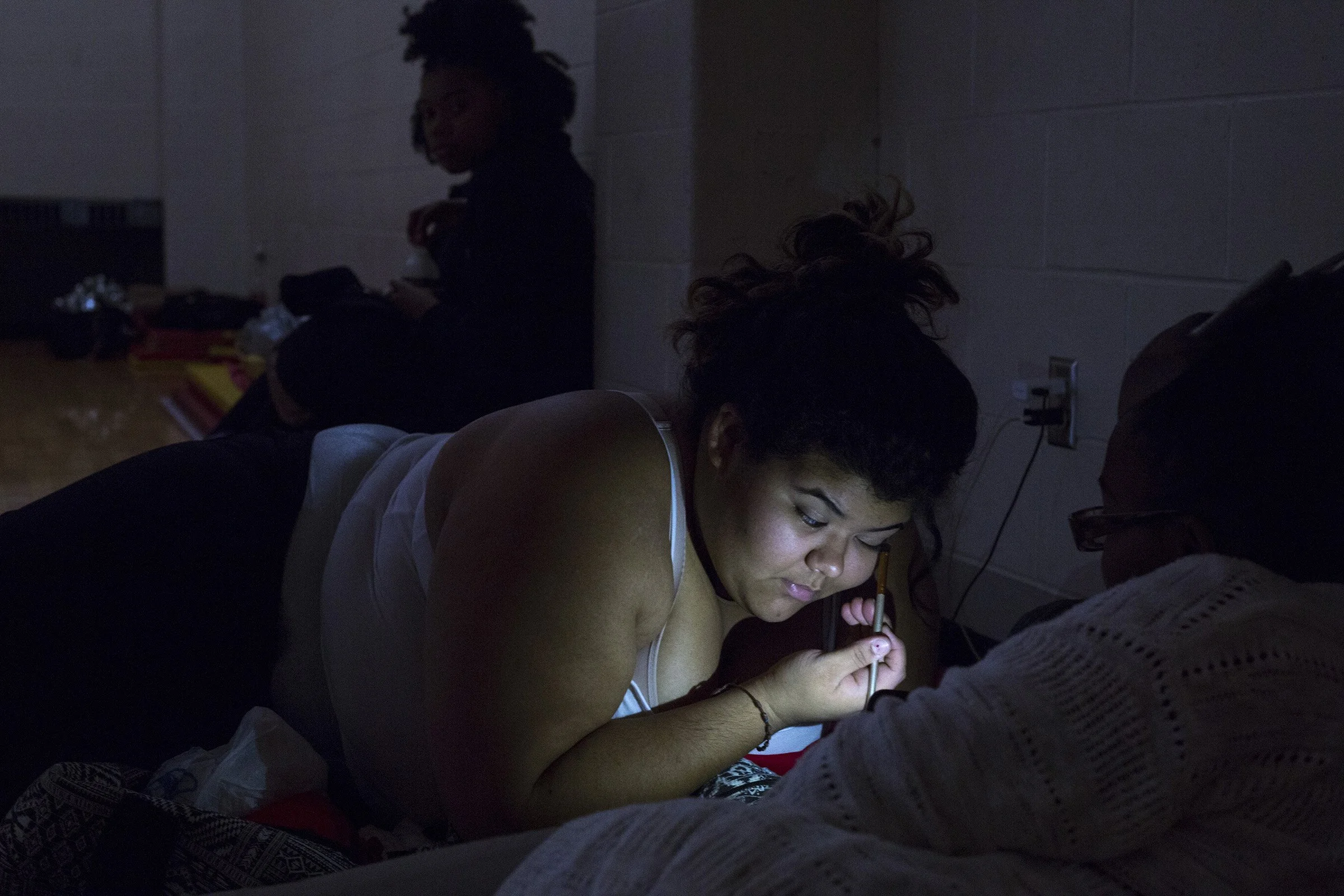  Myrna Taylor- Pagan, 17, of the High School of Commerce, puts on eyeliner before cheerleading practice in Springfield, Mass., on Friday, September, 8, 2017. (Photo by Brittany Greeson) 