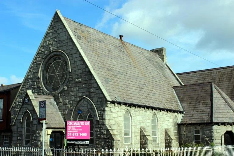 Irish Catholics continue to flee the church