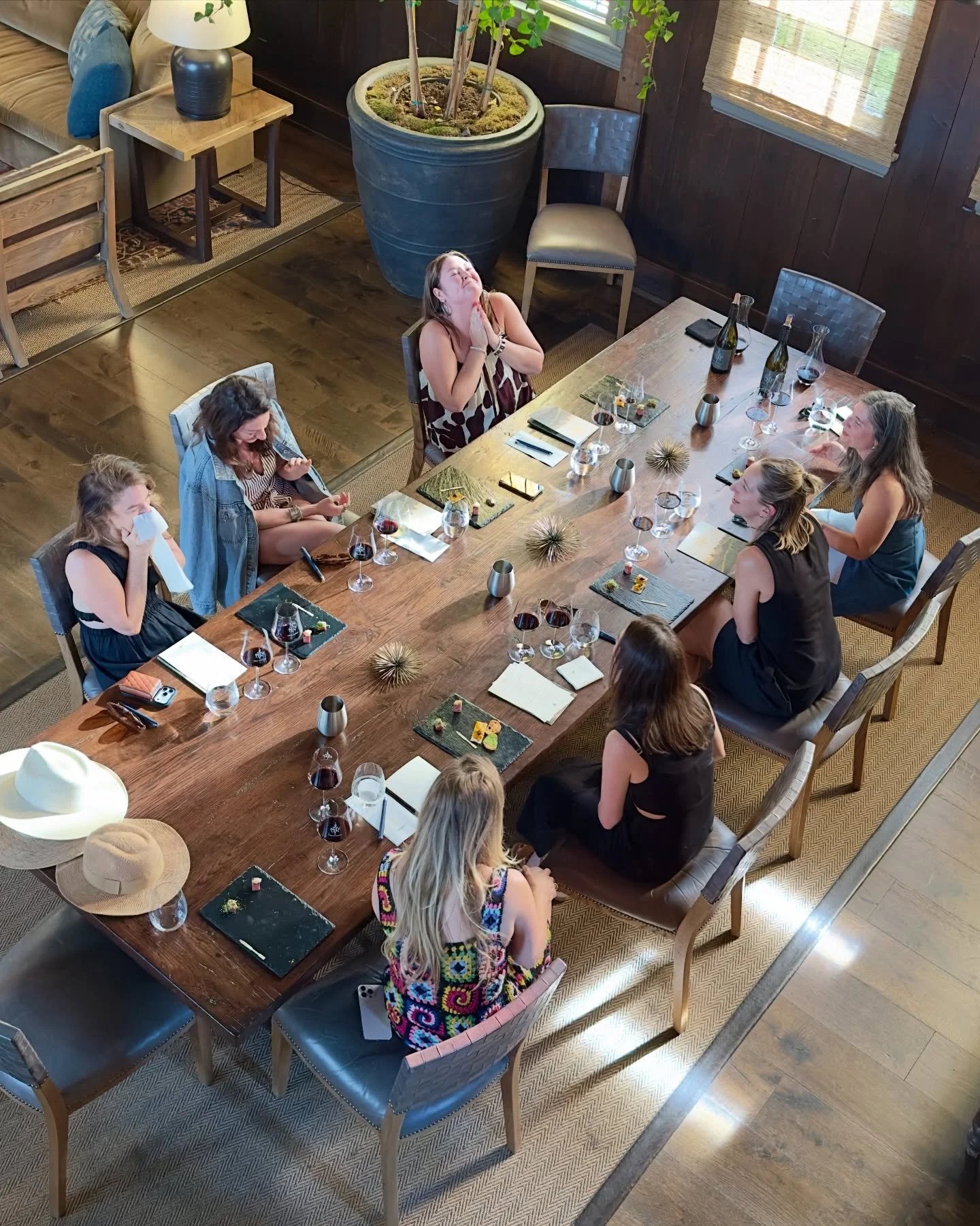 When your Napa trip leaves the group chat 👀🍷 

Life gets busy, there are kids to take care of, school drop offs, play dates, work is extra full-time. The house needs tending to, not to mention tending to your own self-care. 

The moment you can fin