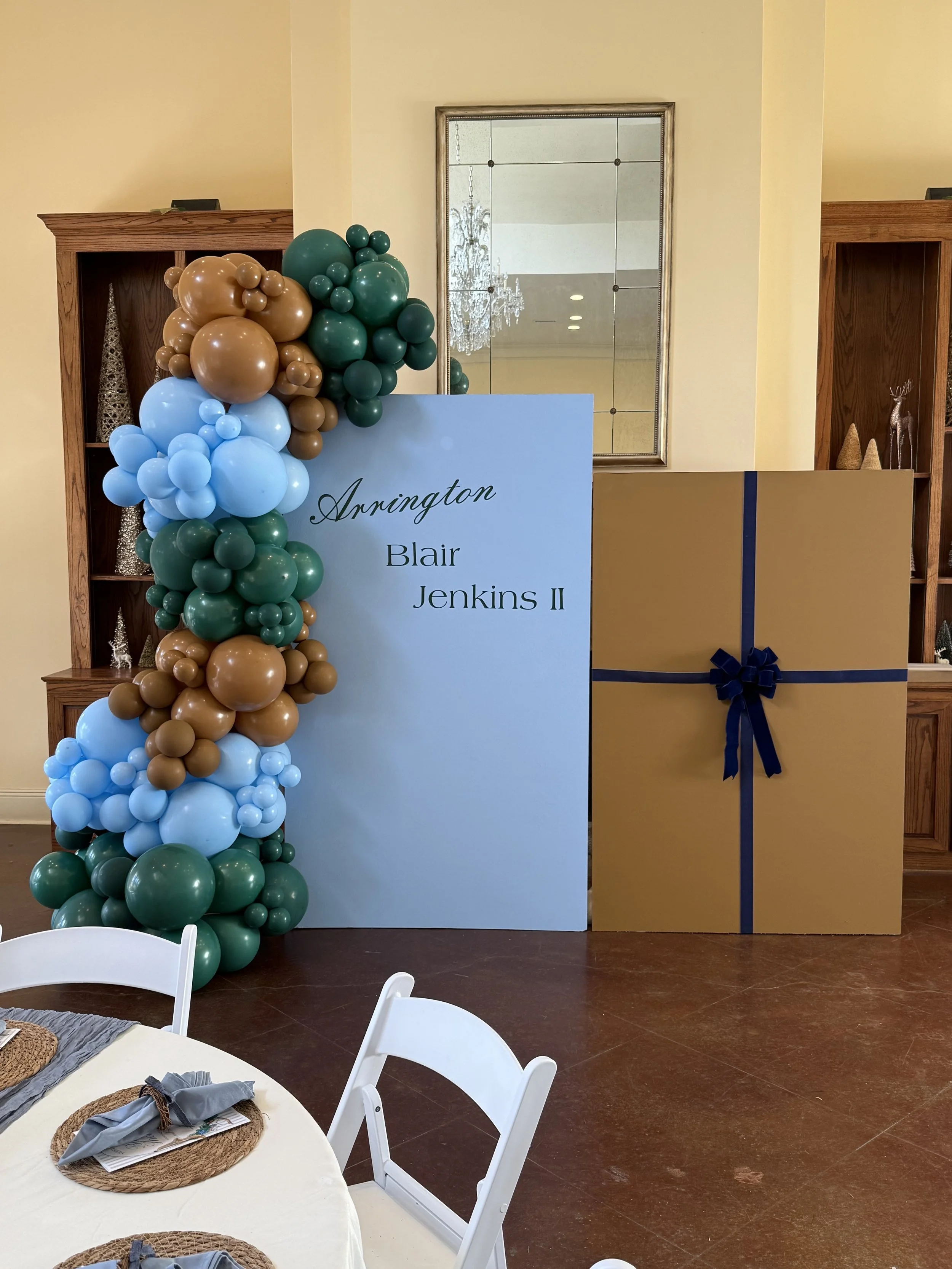 Baby Shower Balloons and Backdrop
