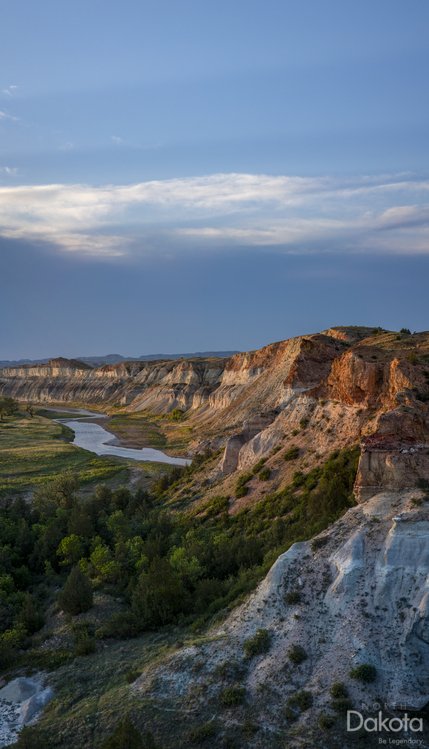 CliffsideTall_Panorama-001_CC copy.jpg