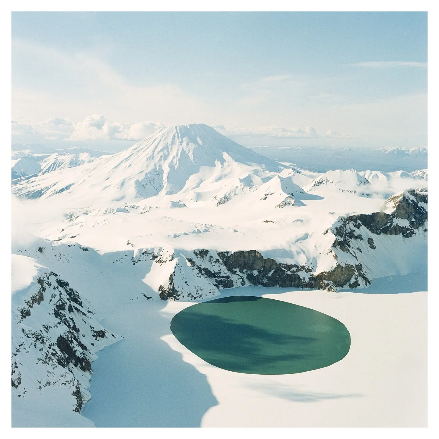 Sharing a few frames of film from friends of The Stoop. 

We handle the fuss of developing and scanning so you can focus on shooting and sharing.

@acacia.johnson 
@austinelliottphoto
@emilymesnerphoto
@withlove.film 
@marvin.jovani 
@joey.barranco_ 