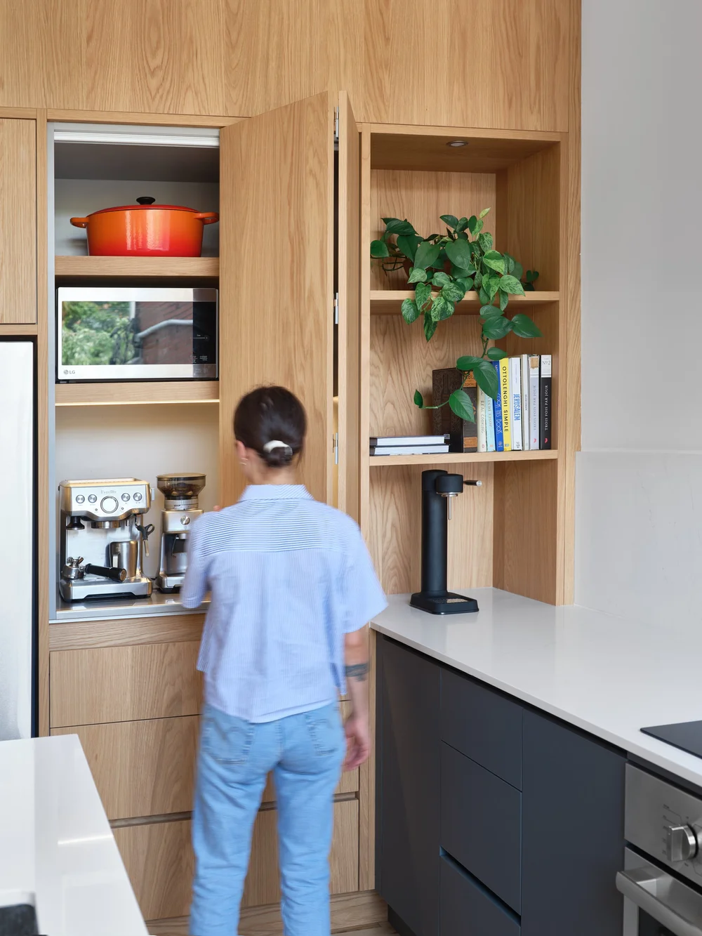 GARDE-MANGER CABINET