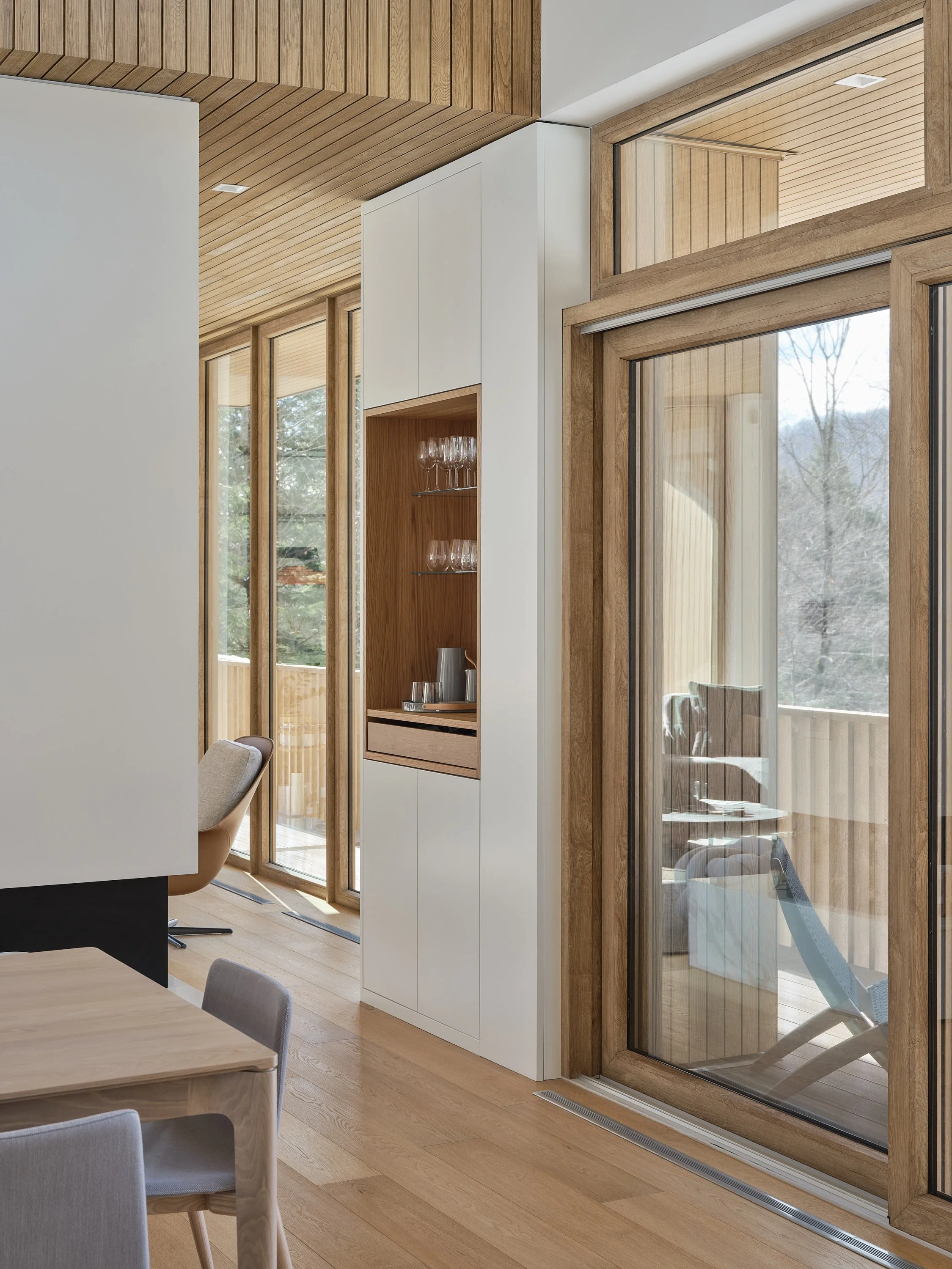 Stainless steel integrated into the living room