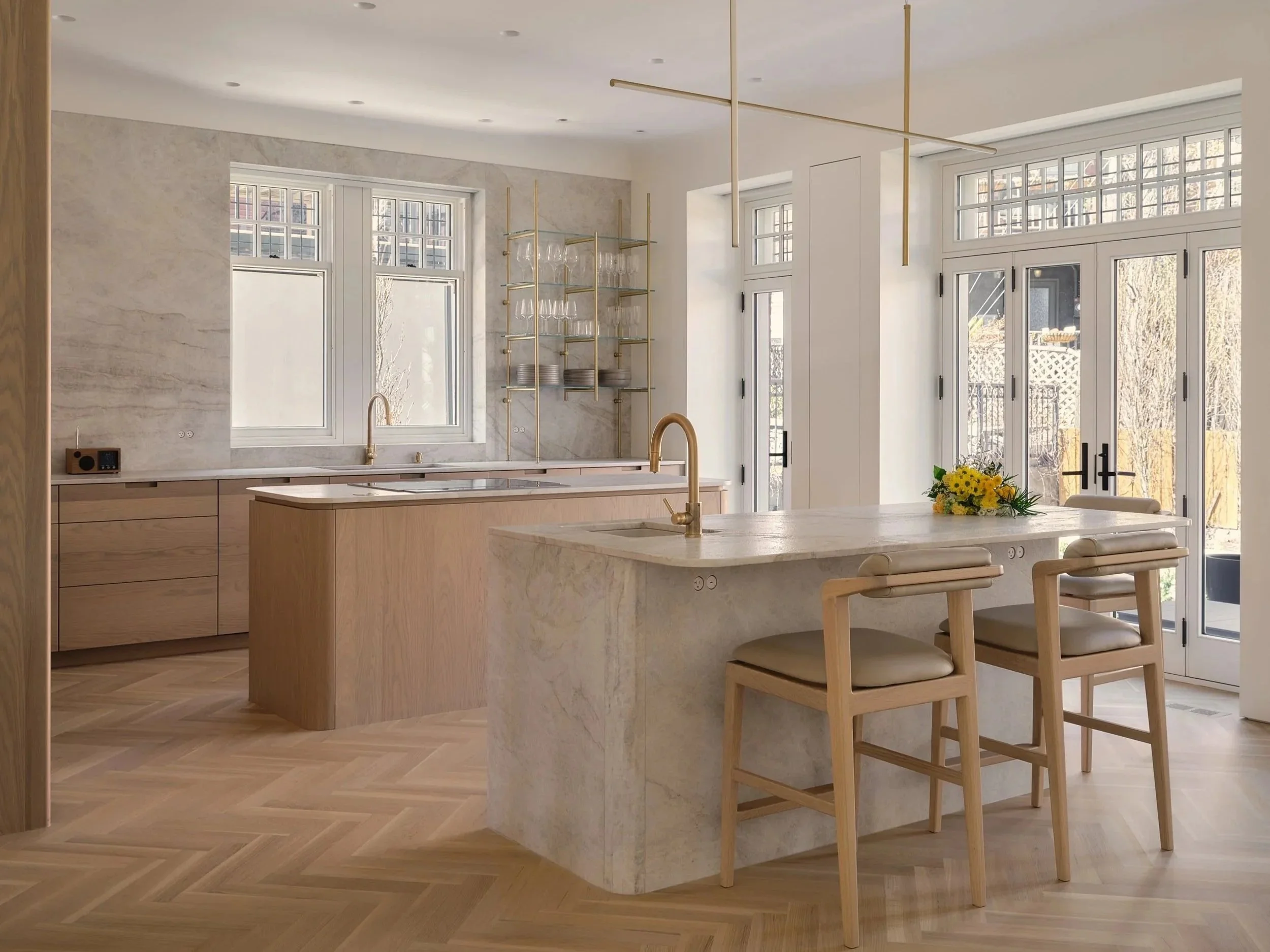 High-end custom kitchen made in Montreal by Cuisines Steam
