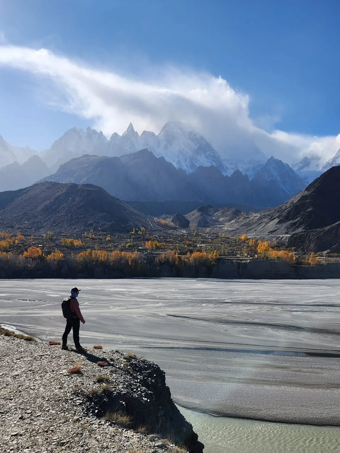 Just got back from 2 weeks leading a yoga retreat in Pakistan. Wow what an amazing country!!! The people were so warm and friendly and never once did the group feel unsafe. We were welcomed and greeted lovingly by many. Many Pakistanis wanted me to c