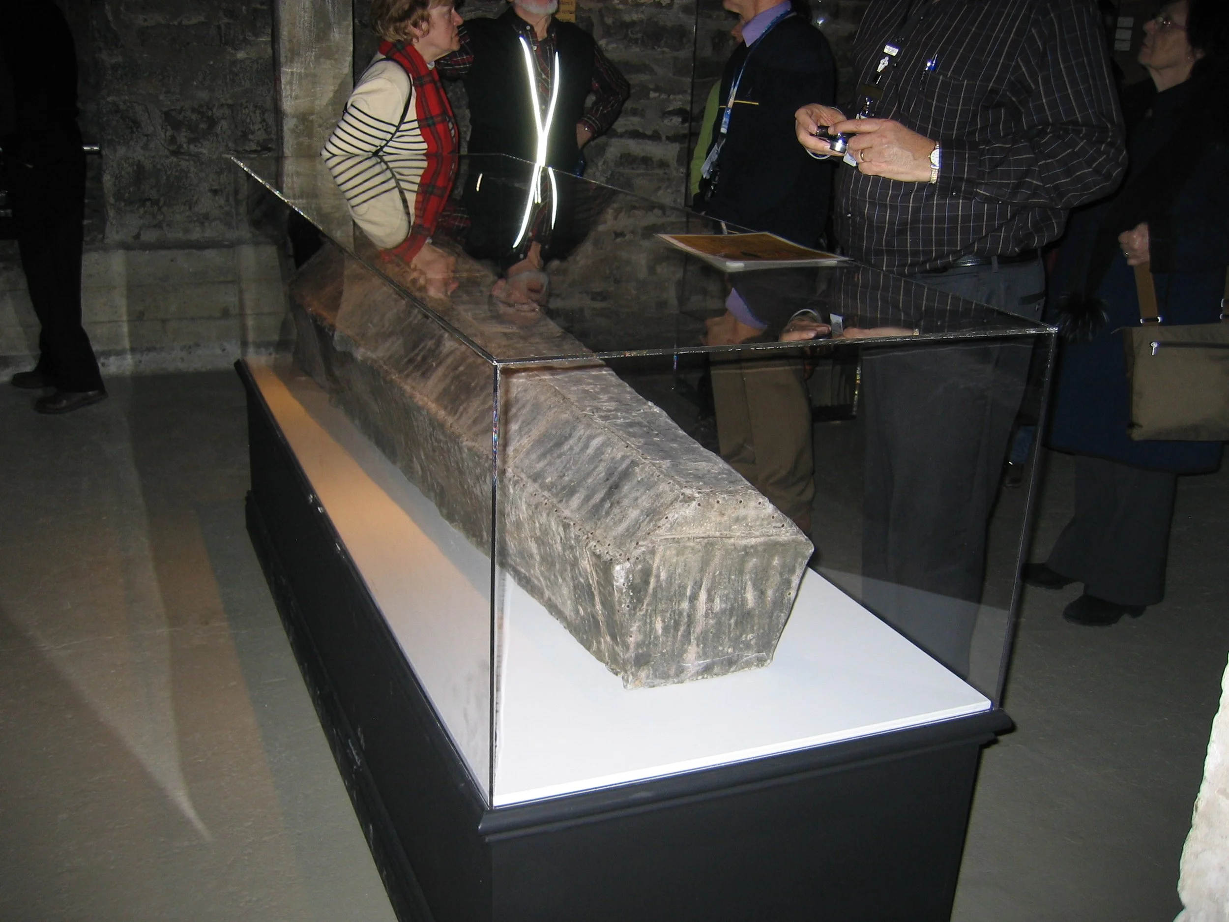 Visite de la crypte de Notre-Dame-de-Québec