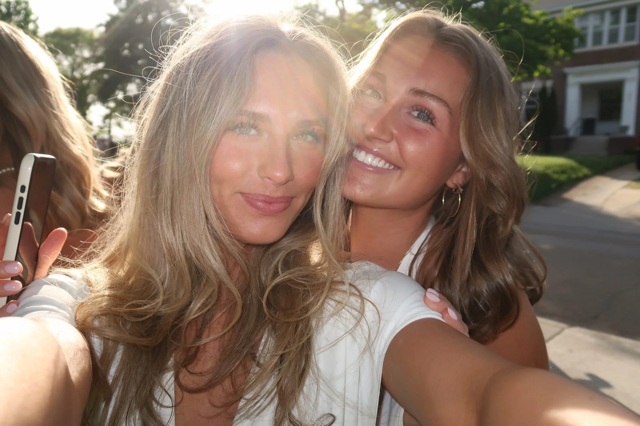 Julia & Lyla MC '25