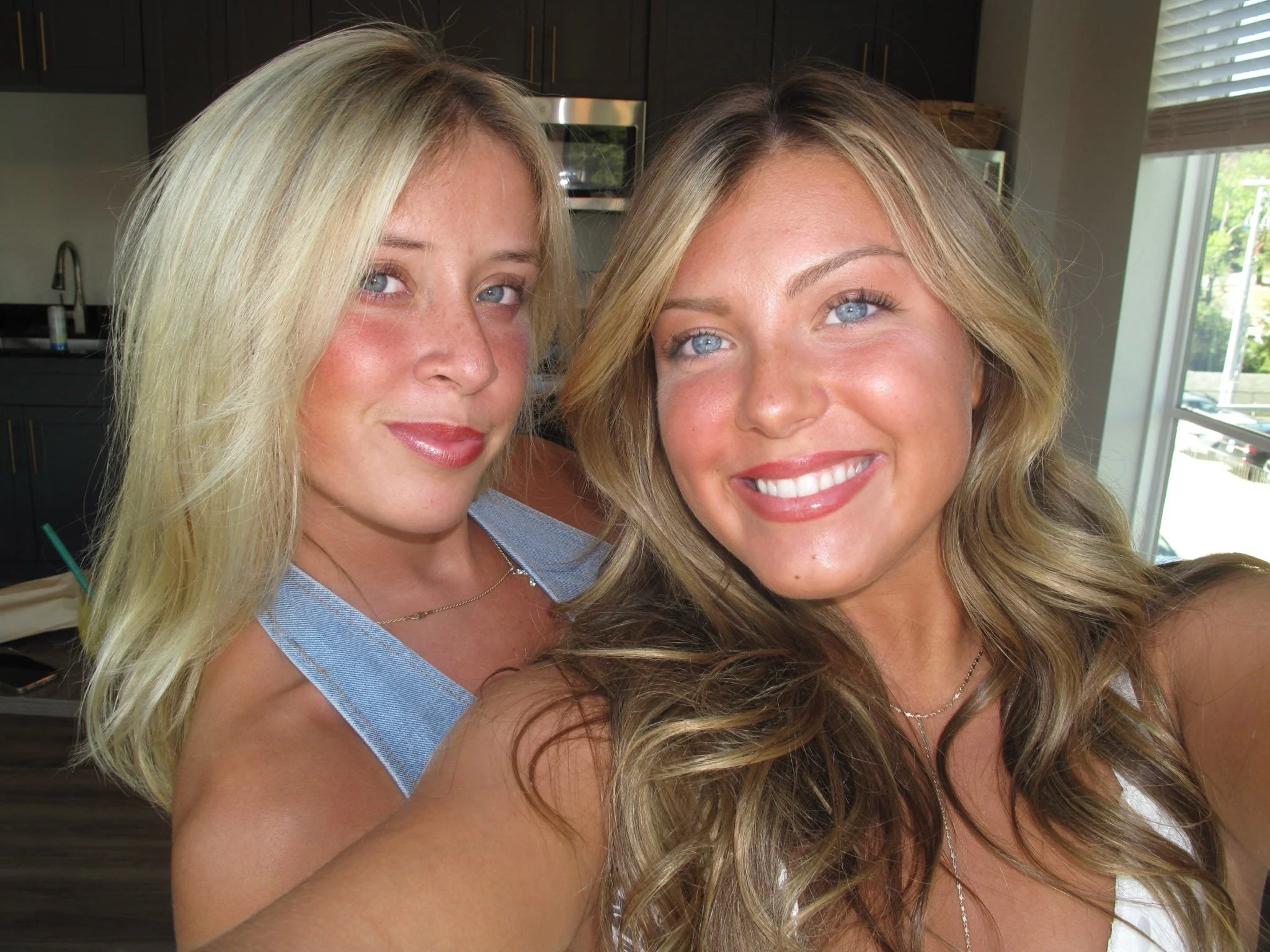 Elle & Ellie MC '23