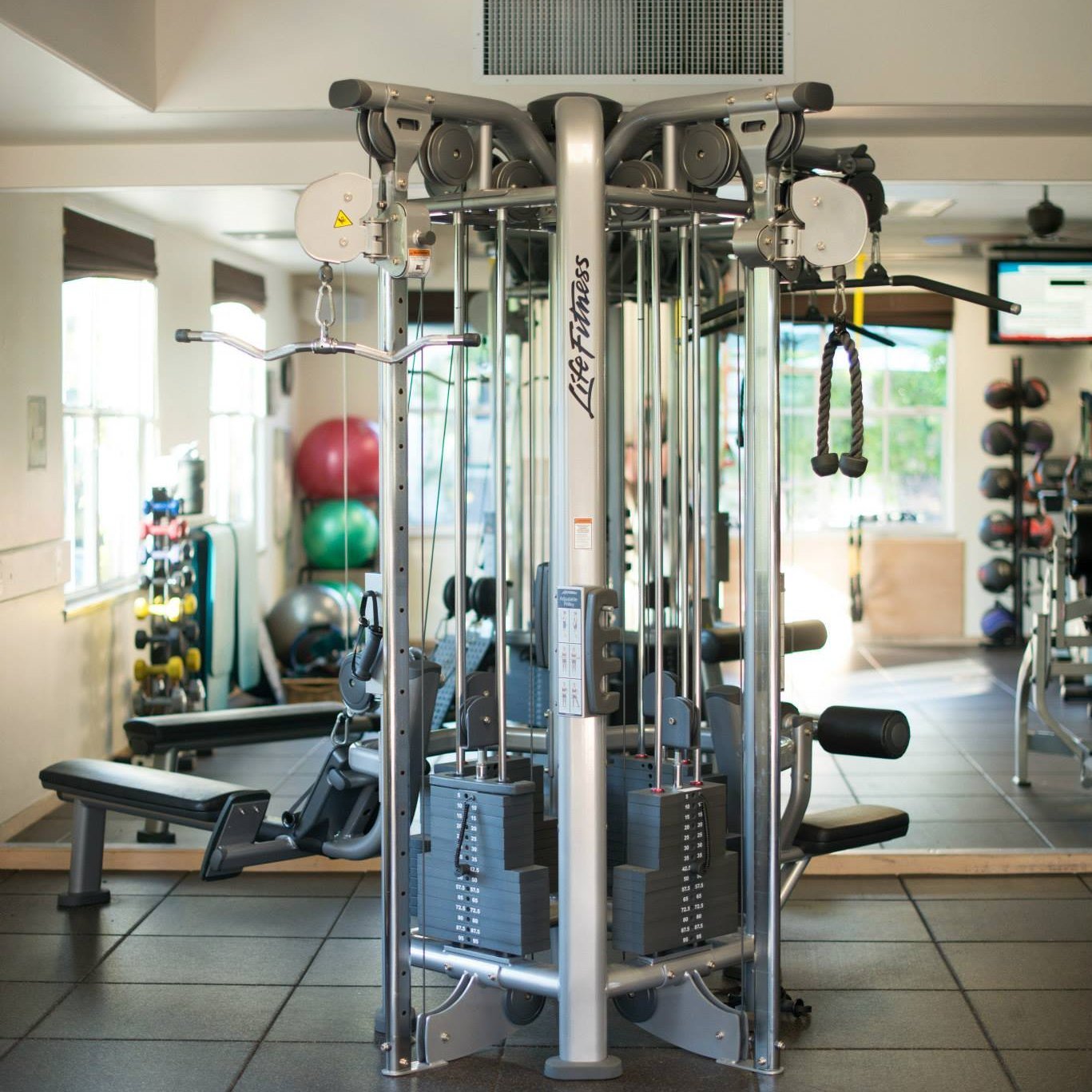 November goals start here. 💪

Whether it&rsquo;s strength, balance, or peace of mind, we&rsquo;ve got your routine covered. Looking to add something to your routine? Here are the classes you can find at the club weekly:

Monday, 7:15am- Functional F