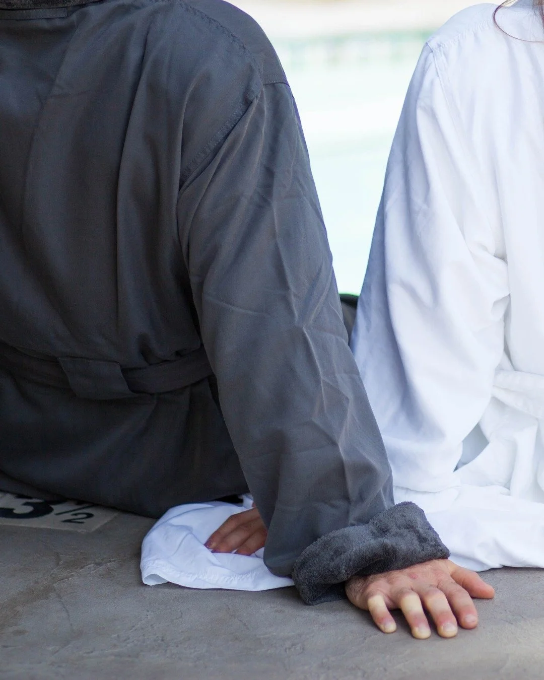 ❤‼️Valentine&rsquo;s reminder: 
you don&rsquo;t actually have to get massages in the same room.

Sometimes love looks like not talking for 80 minutes and feeling amazing afterward.

Thoughtful planning still counts.

Our spa calendar books up for thi