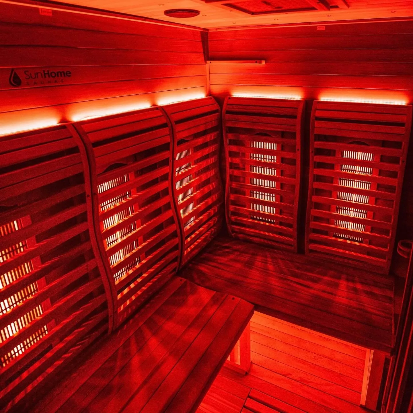 Infrared heat penetrates deeper than traditional saunas&mdash;supporting circulation, muscle recovery, and a more efficient sweat.

Whereas red light works at the cellular level, think collagen support, skin repair, and reduced inflammation.

Togethe