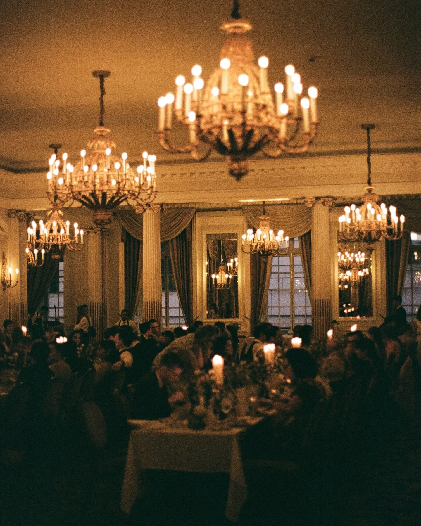 ✨ Film Coverage Is Here ✨

The past year of experimenting with film showed me that there&rsquo;s a kind of magic that digital can&rsquo;t quite touch. The grain, the softness, the way a moment becomes a memory the second the shutter clicks&hellip;
So