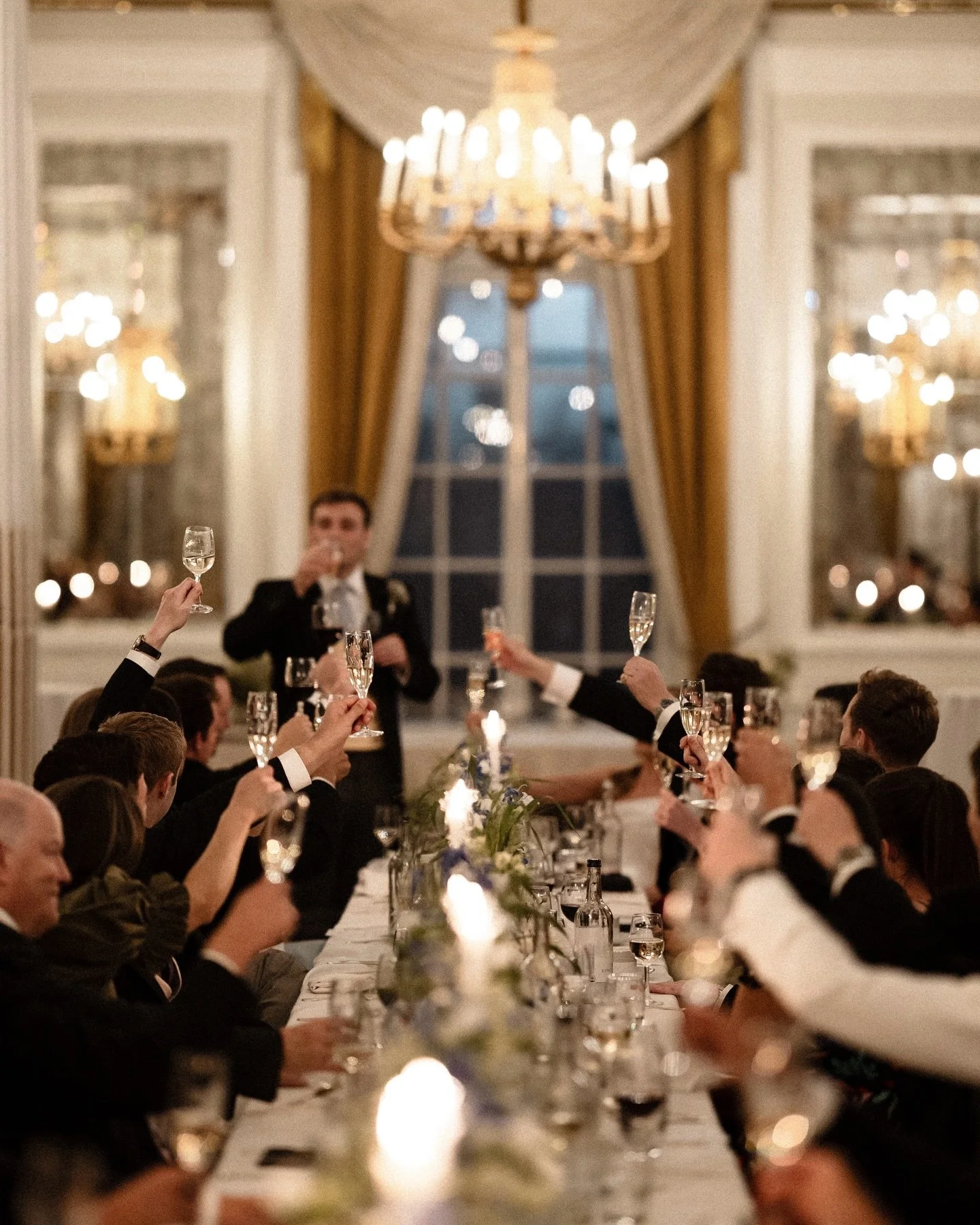 The year is slowing down, and the lights feel a little softer ✨

As this year comes to a close, I want to say thank you to every couple who trusted me with their love story. Being invited into your lives and documenting such meaningful moments means 