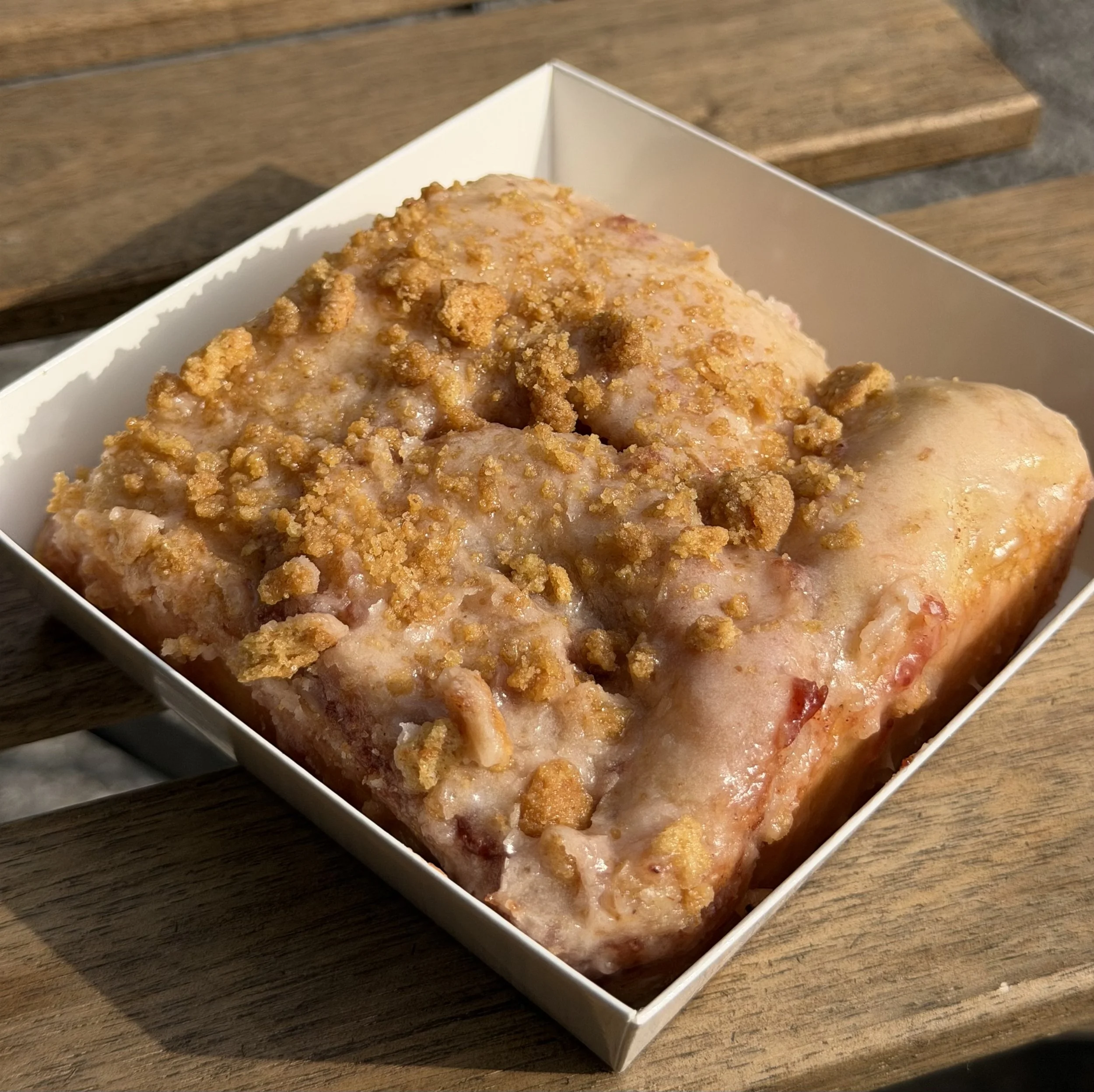 Strawberry Blonde Crunch Roll