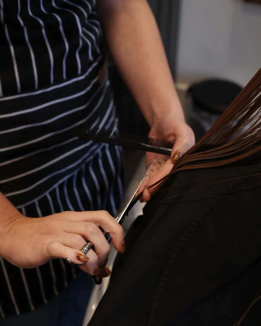 Even if you&rsquo;re growing your hair out, regular trims are essential to keeping it healthy.

✂️ Prevents split ends from traveling up the hair shaft.
✂️ Help maintain shape and style.
✂️ Keep your hair looking thicker, smoother, and more polished.