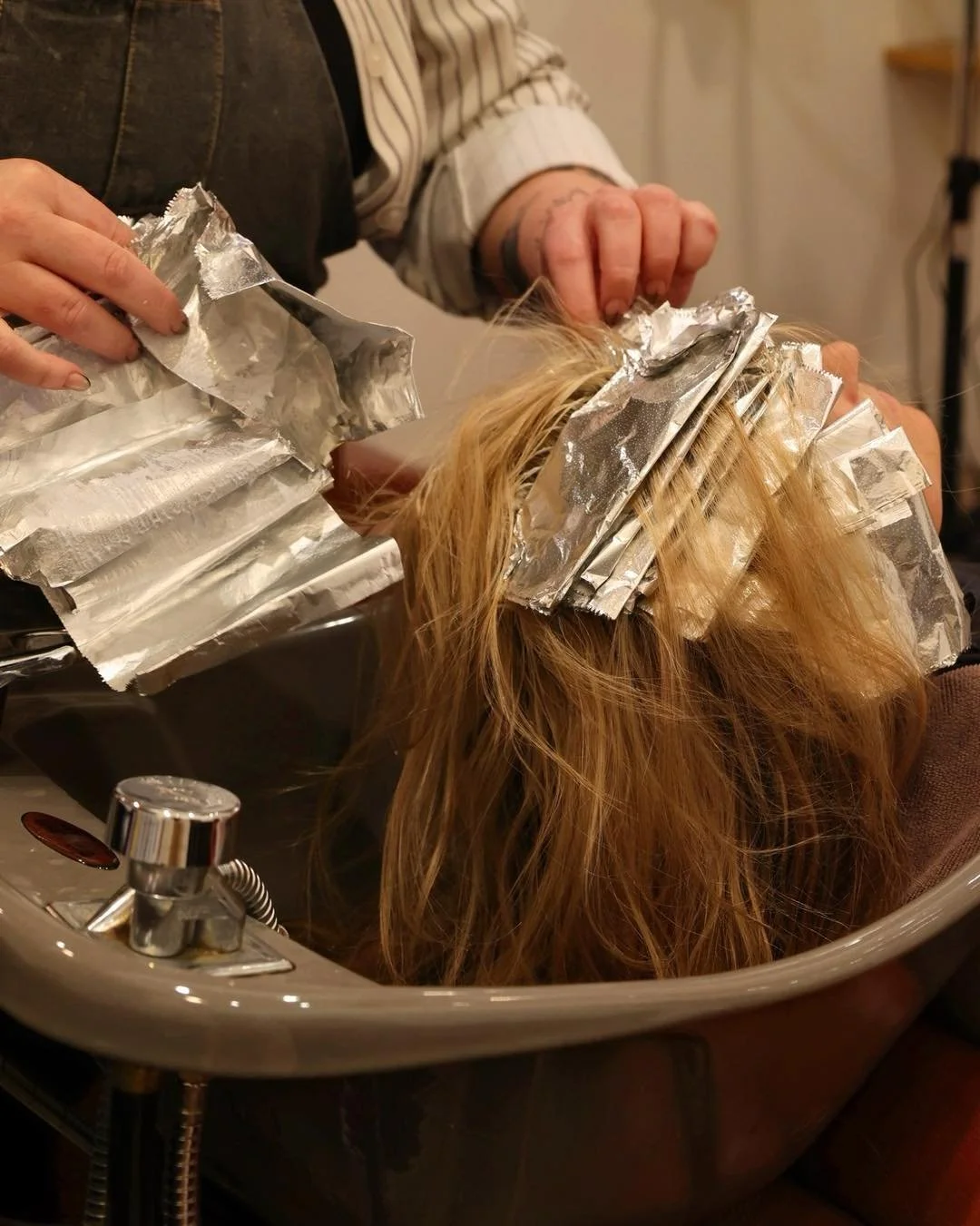 Isn&rsquo;t it kind of wild how much hair can change things?

A cut. A new color. Going lighter.
And suddenly you feel refreshed, more confident, more you.

Sometimes the smallest change makes the biggest difference.