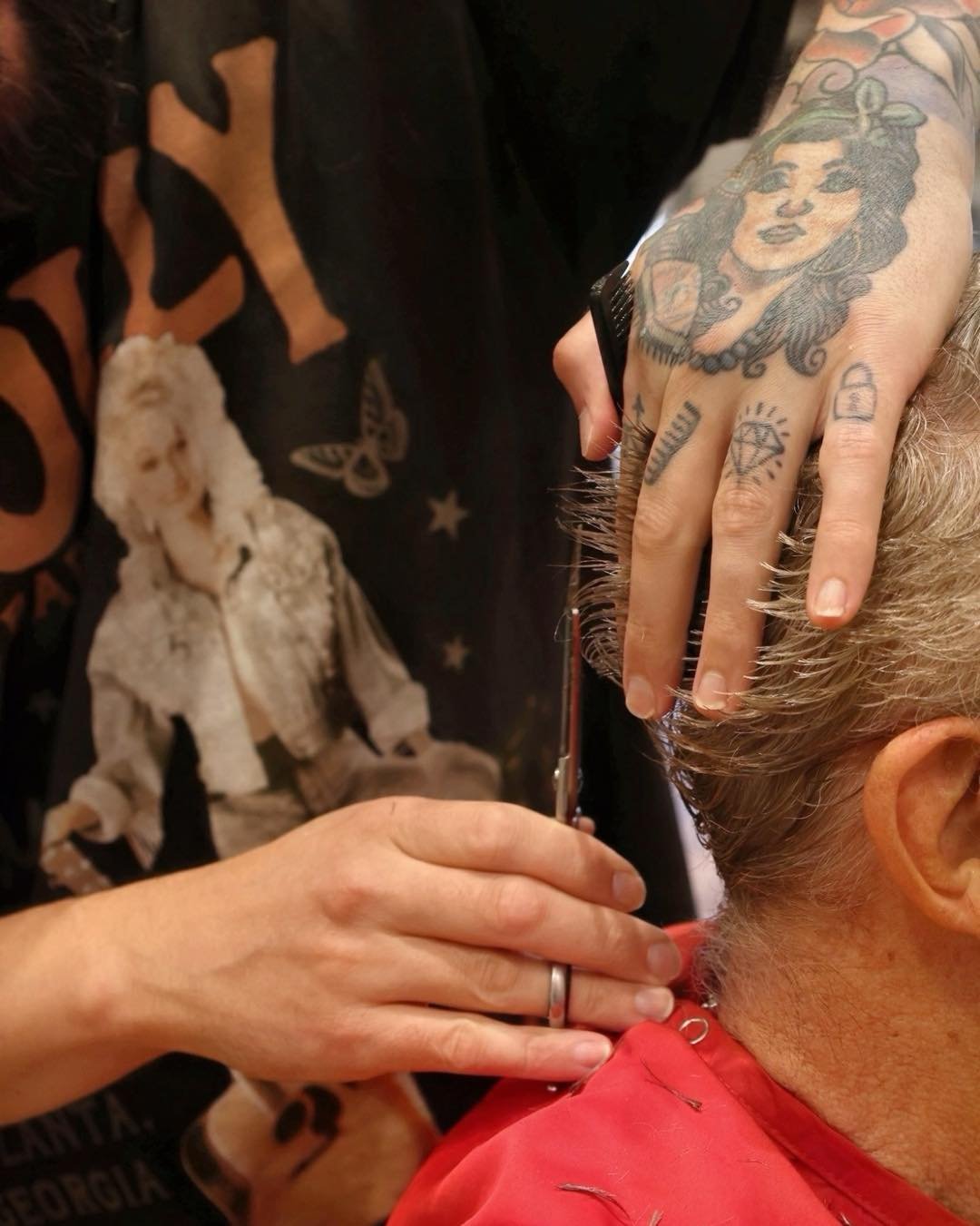 Attention to detail matters. Every cut is different&mdash;thoughtfully customized to you.

salonbrad.com | 218-327-9000