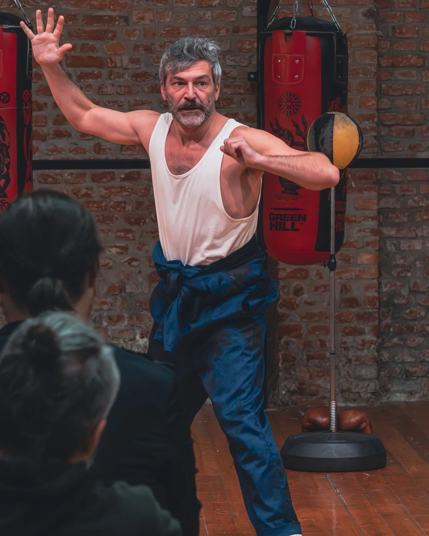 ⏰ Ci siamo quasi!
BOXEUR sta per salire sul ring del @fringe_milano_off_festival 🥊🔥
📍 Fondazione AEM – Piazza Po, 3, Milano
📅 Martedì 16 settembre
🕢 Ore 19:30
Dopo Avignone, l’energia di Boxeur arriva a Milano per una serata