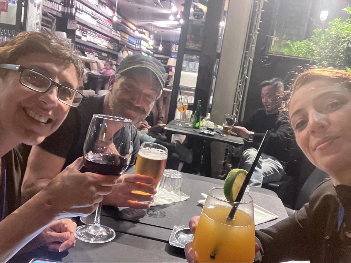 Prima al @fringe_catania_off_festival !

Brindisi post Boxeur e Troppo bella 

Ci trovate al CUT e allo spazio Kairos fino a domenica!

#fringecataniaoff #aperitivi #debutti #brindisi #kairos #CUT