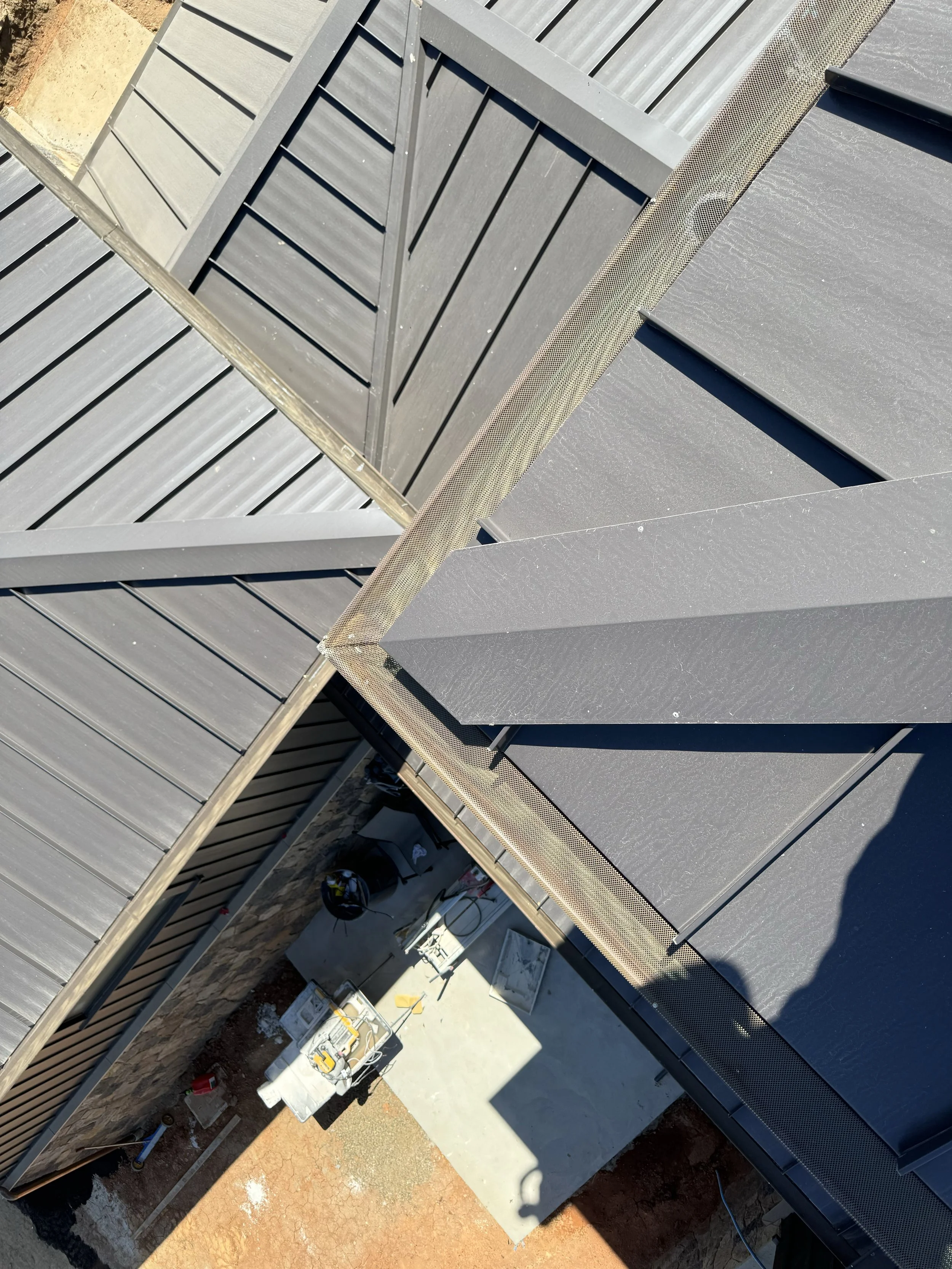 METAL ROOFING 13.jpg