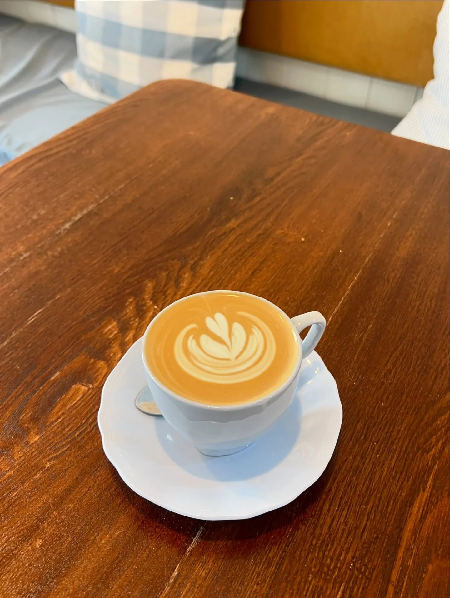 Come and get it ☕️

#honeylane #upweycafe #homemadefood #housebakedcakes #devonshiretea #dandenongranges #upwey #coffeeshop #thousandsteps #scones #freshfood #smoothies #coldpressedjuices #local #producestore #sourdough #bagels