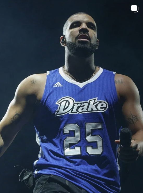 @champagnepapi knows how to celebrate #collegecolorsday! 💙💙 Were you here in 2016 when Drake the rapper performed in Des Moines and visited campus?