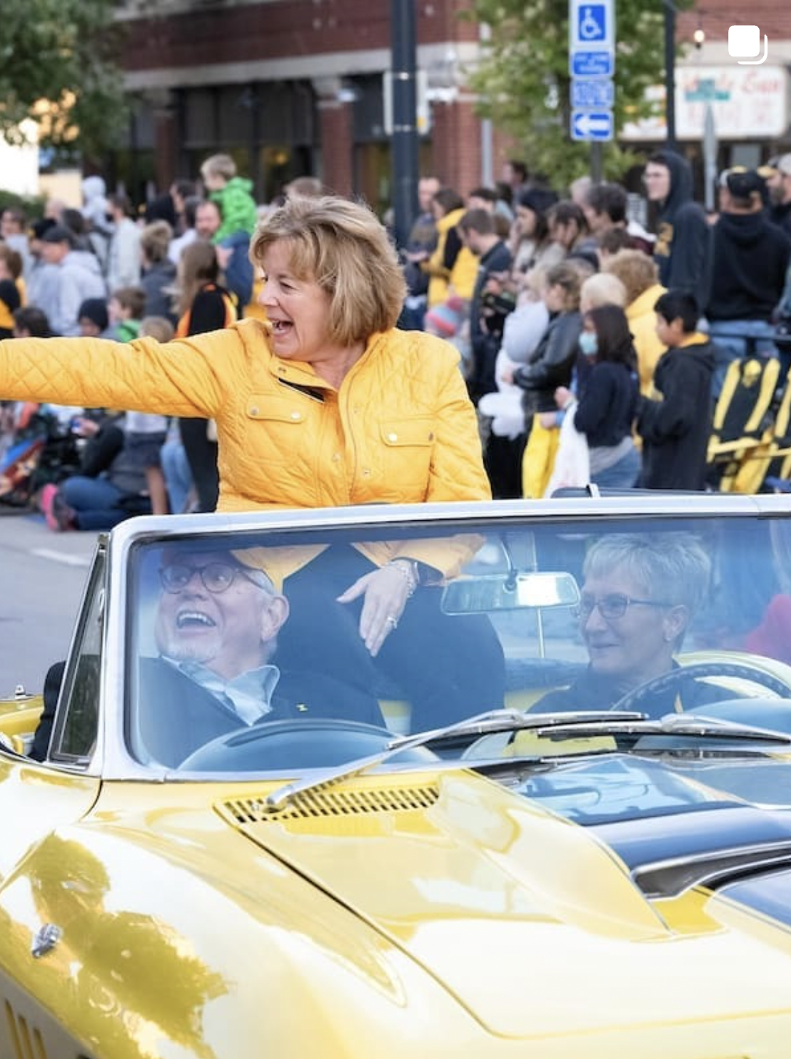 Seeing the Hawkeye family together in Iowa City last night during the parade gave me chills! I'll never forget my first Homecoming weekend.