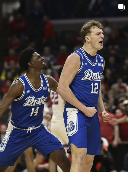 Missouri Valley Tournament Champions @drakembb!!! Go Bulldogs! 💙🏀🏆 Drake ROLLS in the championship game and punches their ticket to the NCAA tournament.