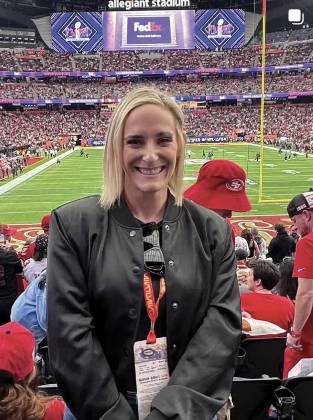 From Drake University to the NFL's biggest stages! 🏈✨ Katie Martin, BN’10, is the Brand Director at @72andsunny_, crafting campaigns seen by millions—including at the Super Bowl. Her journey started with late nights in Drake’s advertising capstone, 