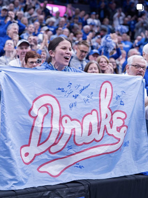 March Madness is here! Drake Men's Basketball is dancing in the NCAA Tournament, and the Women's team is hosting in the WBIT! Want to rally with fellow Bulldogs in your area? Consider hosting a watch party for alumni, parents, friends, and fans to ch