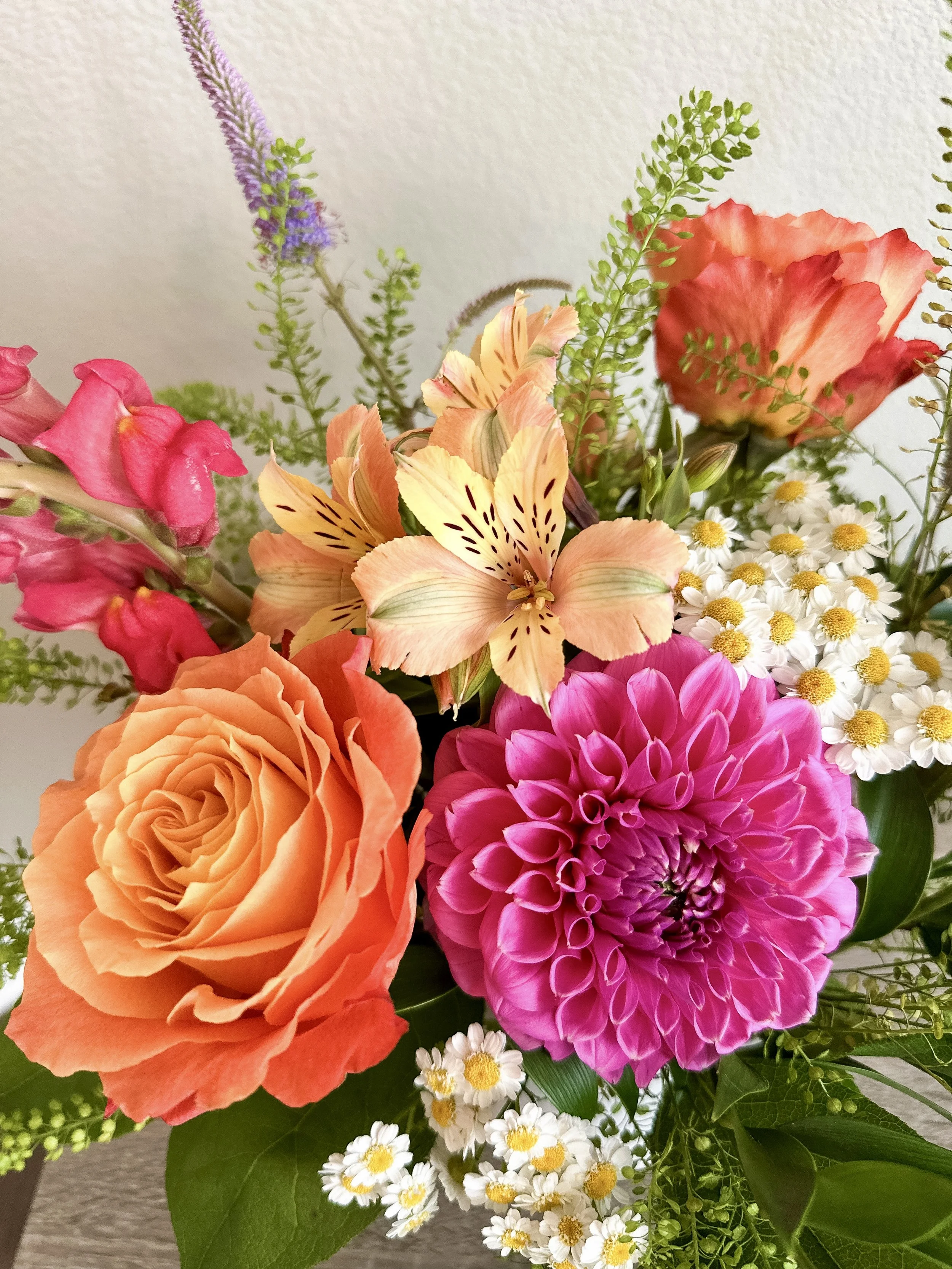 5 Reasons to Buy Local Flowers Instead of Grocery Store Bouquets