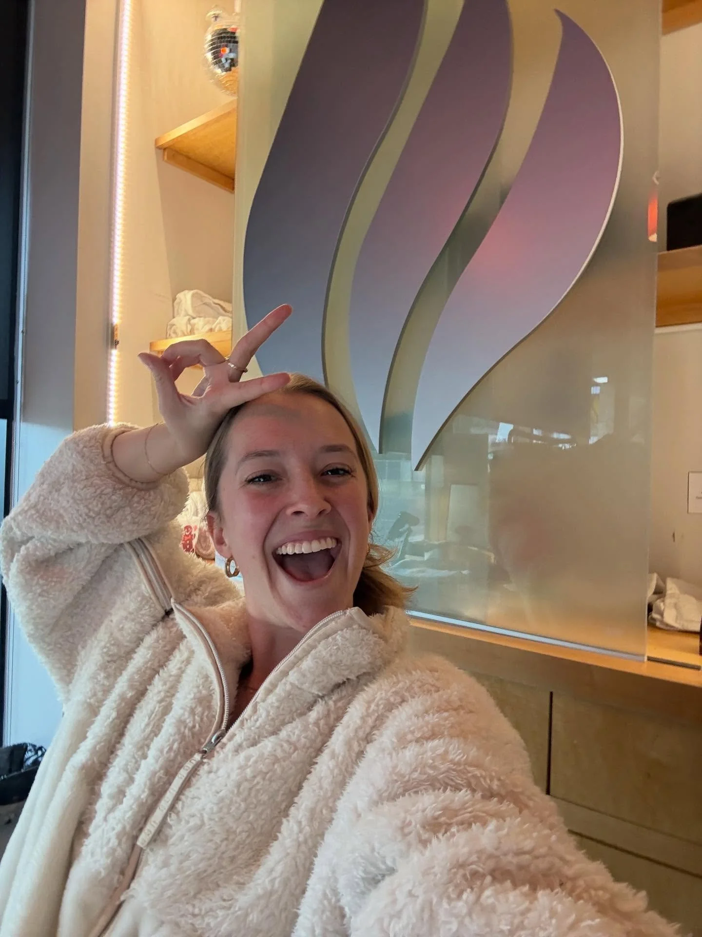 New year = new role. 🧘&zwj;♀️

A new beginning that&rsquo;s been years in the making. 

I&rsquo;m excited to announce that not only have I completed my 200 hours to become a certified yoga teacher, you can now flow with me twice a week @wearepowerli