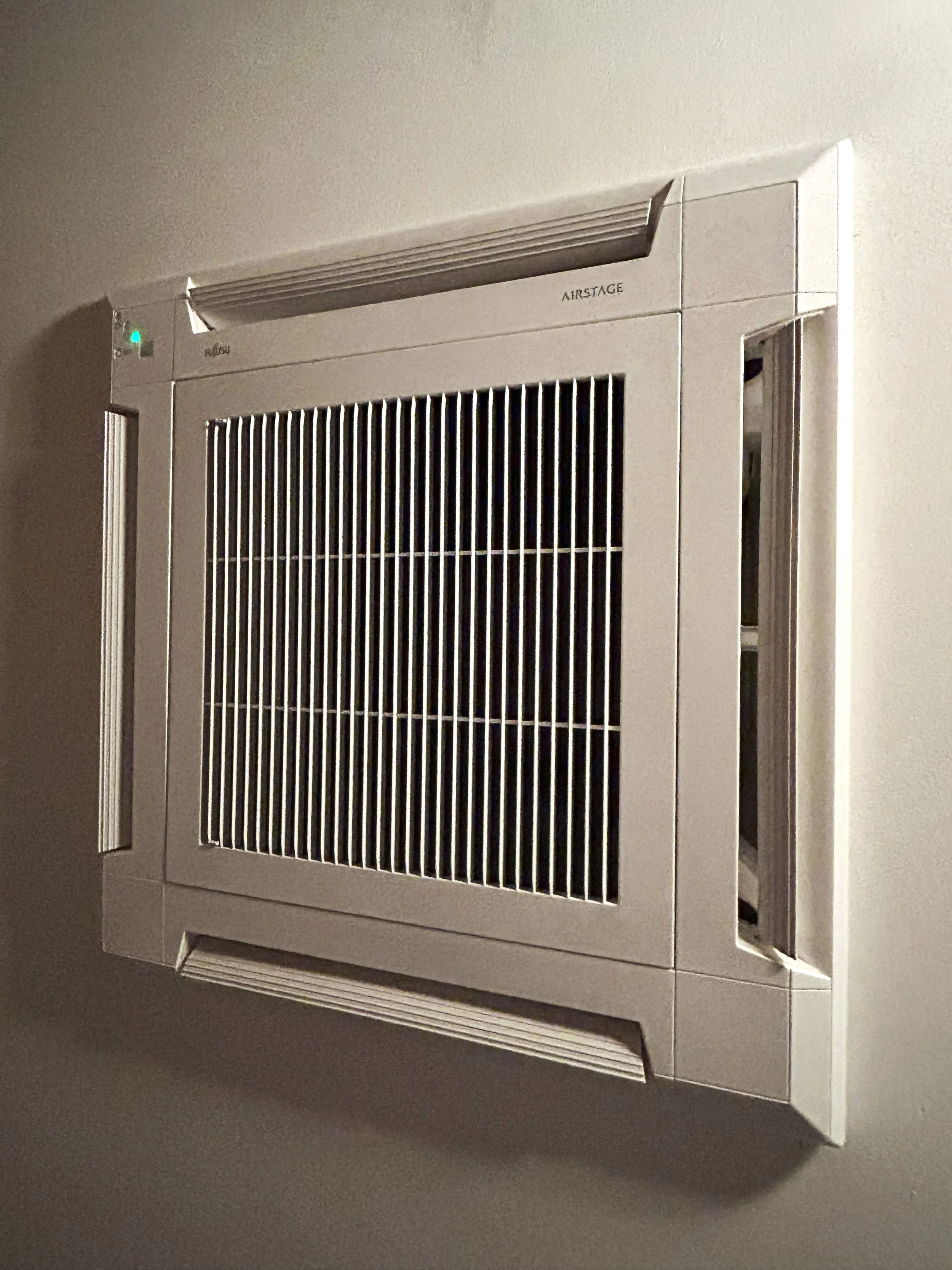 Reut Ceiling Cassette.jpg