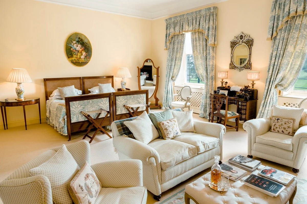 9 Dundas Castle Spring Bedroom.jpg
