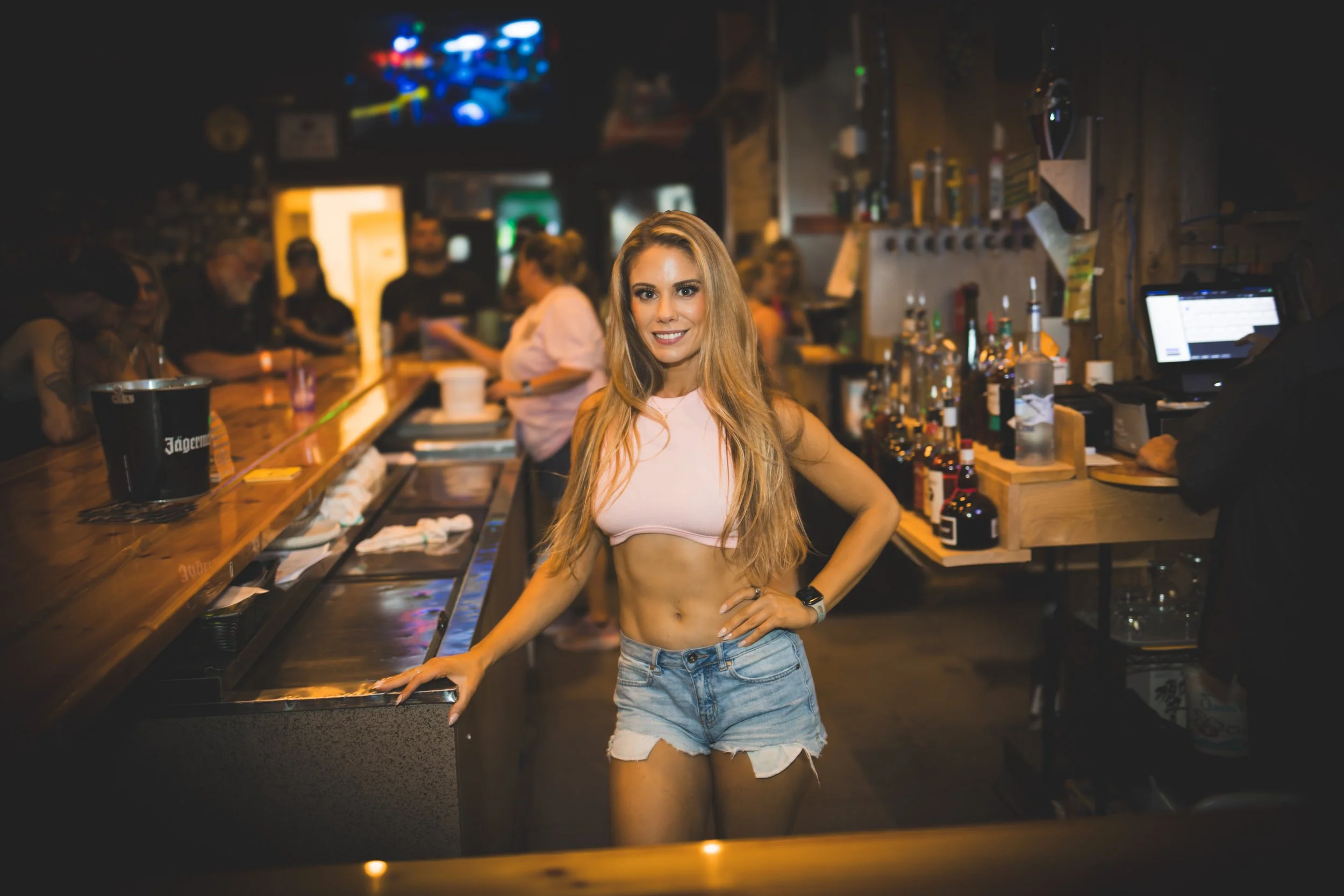 DJ