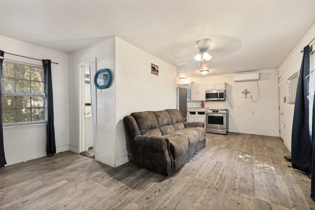 9776Navajo_flex010.jpg