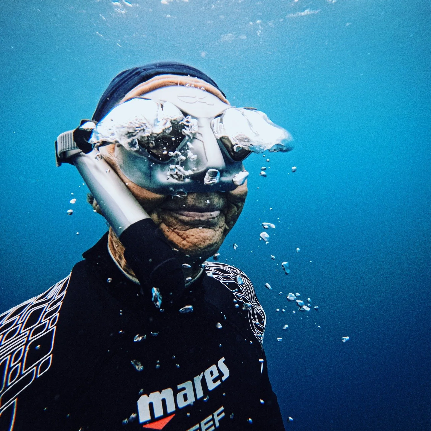 #womenofthesea 

Il y a une semaine j'ai eu la joie d'accueillir Ariane en entrainement 🐬

Devinez depuis combien d'ann&eacute;es elle pratique l'apn&eacute;e ?

La suite dans le r&eacute;el et itw de demain... sur cette charmante et attachante sir&