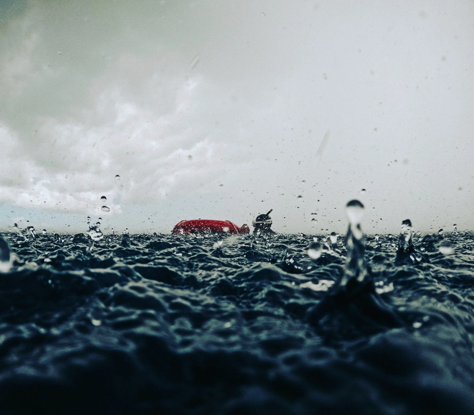 Entre gouttes de pluie et soleil, soleil et bonnes averses, du vent et pas de houle ni de courant, et de la houle et du courant mais pas de vent, on a goutt&eacute; &agrave; tout sur ce stage niveau 1/AIDA 2* du 7/8/9 novembre.
C'est bien cela forge 