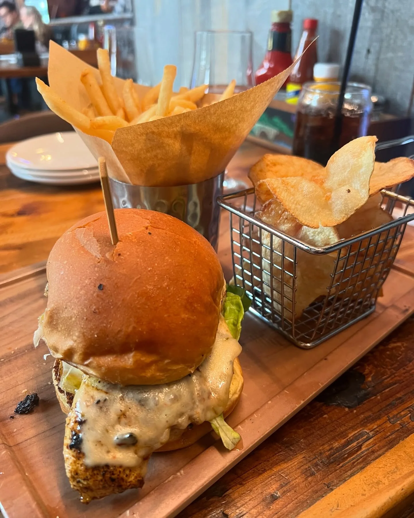 Why didn&rsquo;t anyone tell me that National Chicken Sandwich Day was 2 days ago 😭 This one is from @finneyscrafthouse and it was pretty delicious 🤤🥪 HUGE shoutout to the sandwich that always has my back when I&rsquo;m not sure what to order ❤️ #