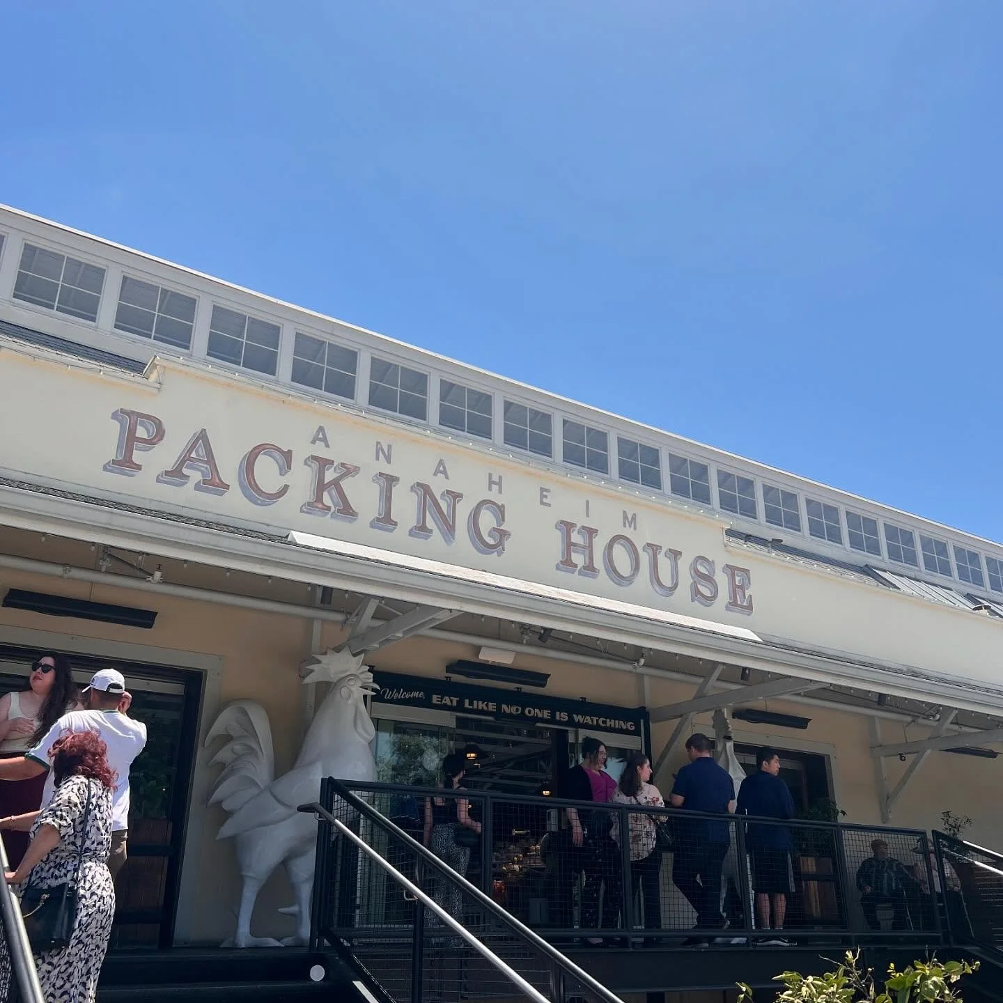 snack break @ @packingdistrict? 🧀 YES PLEASE!