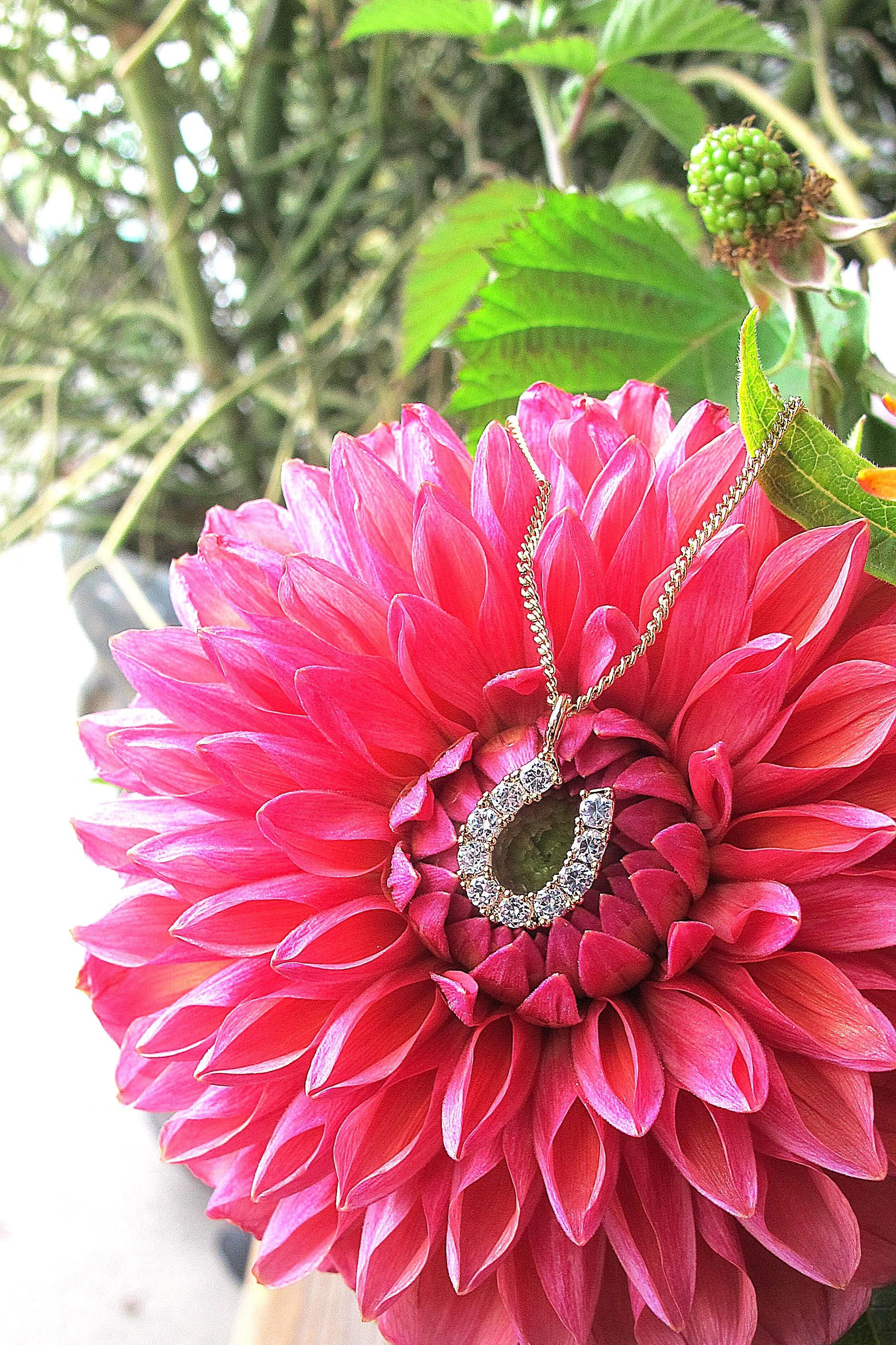 flower-necklace.jpg
