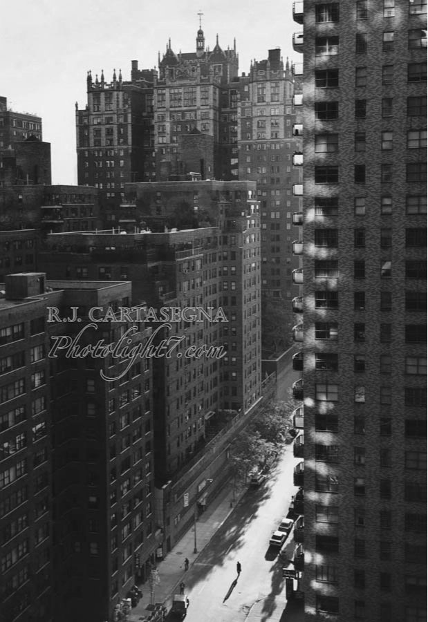 Off+to+Work+NYC1990.jpg