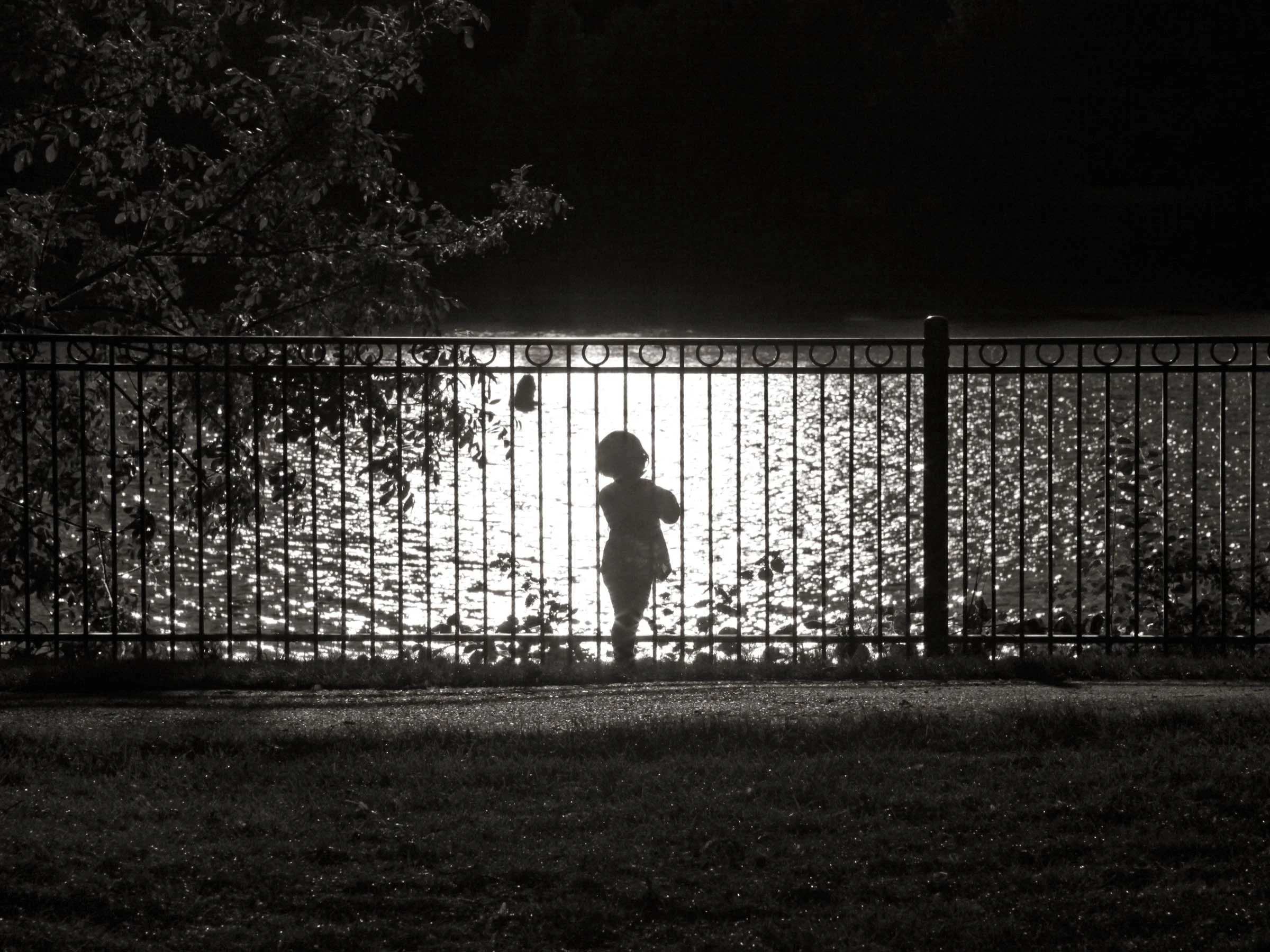 Child at Fence Oaks Park 2018 IMG_5928.jpg