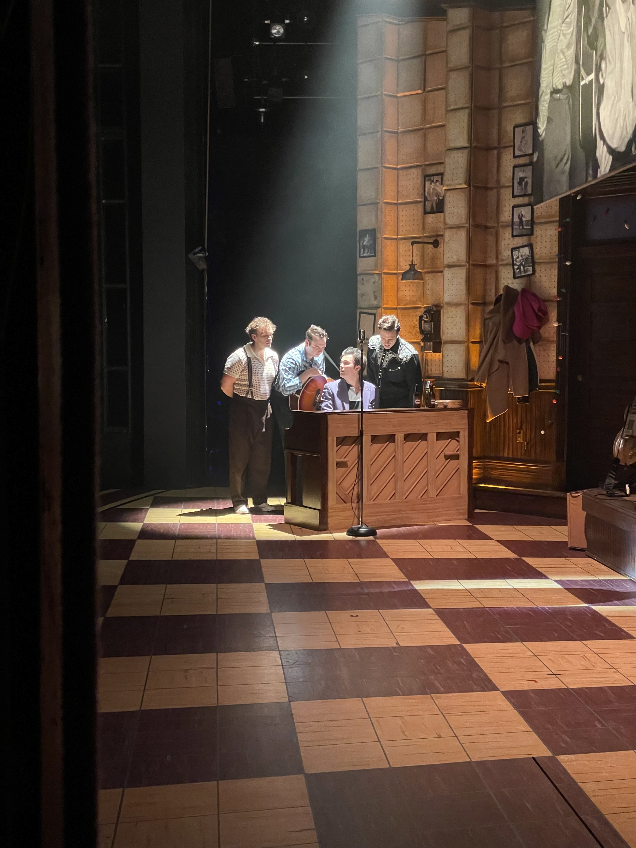 Million Dollar Quartet- Elvis Presley