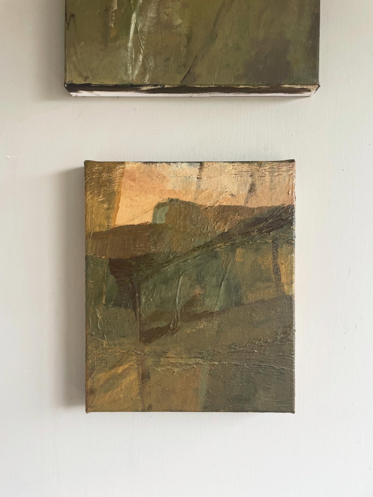 Finished piece 🤎 More mountains. 

Back into painting this month and it&rsquo;s felt so good. 

🌿