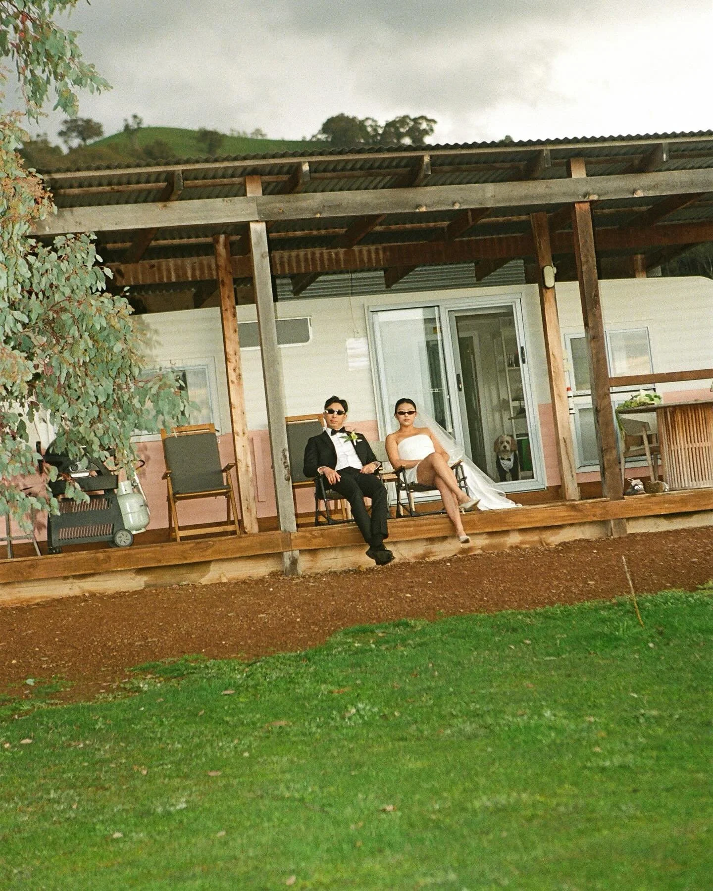 ⛺️
K&amp;V&rsquo;s elopement: a tiny home on wheels, a quiet corner of the world. 

#melbourne #melbourneweddingphotographer #melbourneweddings #weddingphoto #weddingphotography #weddingphotographer #australiawedding #australiaweddingphotographer